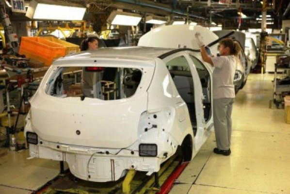 Dacia nu va intra pe segmentul automobilelor mini